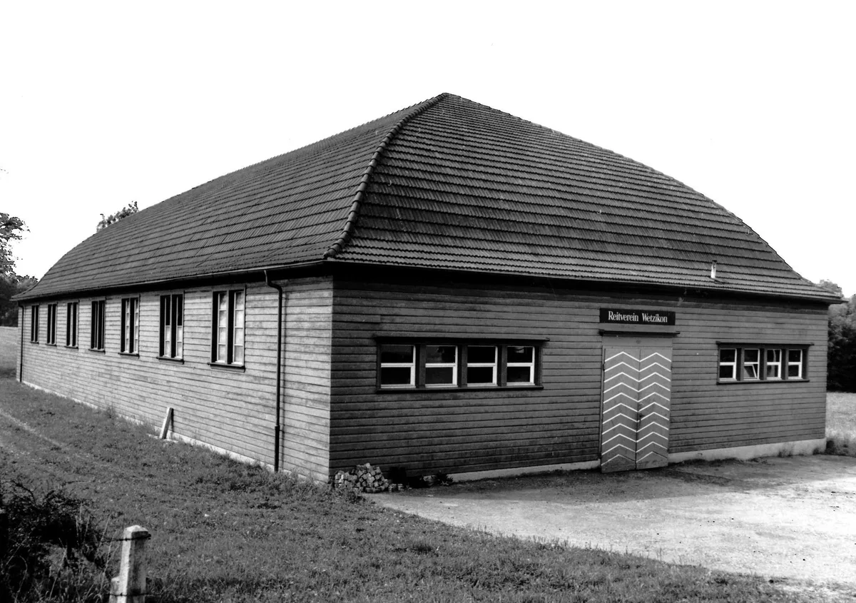 Bild der Reithalle Wetzikon von 1980